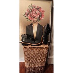 Marc Fisher Cairy Black Leather Lace Up ankle boot size 8.5 biker Lug